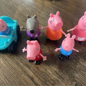 Peppa Pig Colorful Character Playset with Blue Car